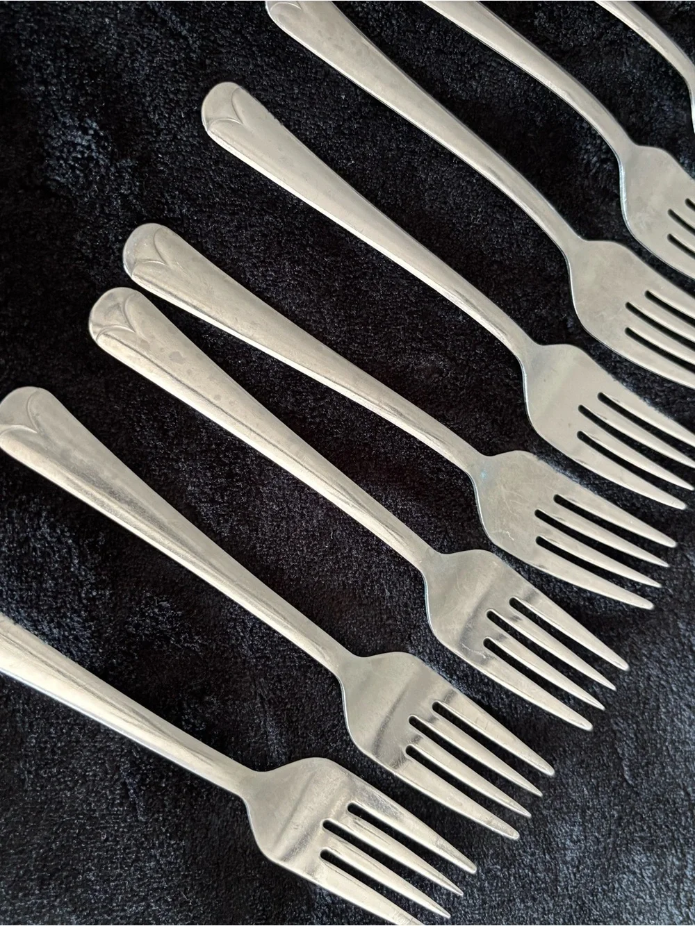 VTG WALCO Stainless Steel Taiwan Flatware 9 Piece Set- 7 Forks & 2 Spoons